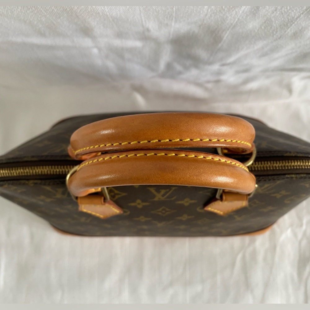 LOUIS VUITTON Monogram Alma PM - Picture 14 of 16